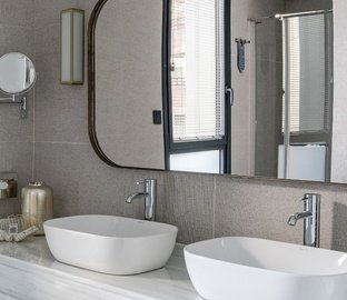 Junior Suite con Vistas al Guggenhein  Vincci Consulado de Bilbao Bilbao